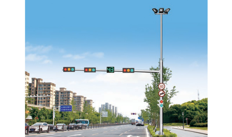 道路的路燈使用綜合桿優(yōu)勢(shì)有哪些？
